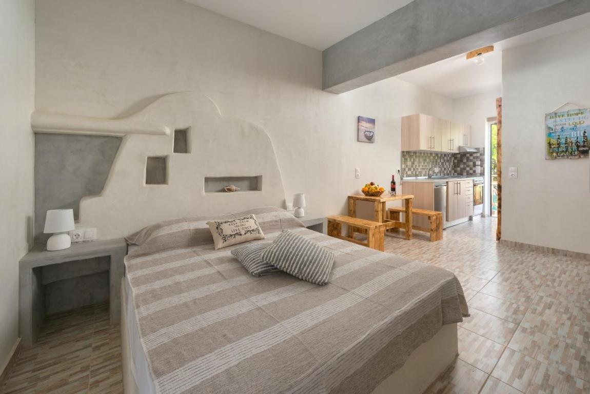Guest house Christos And Family 2*