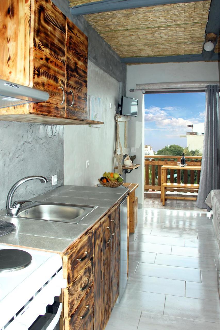 Guest house Christos And Family 2*
