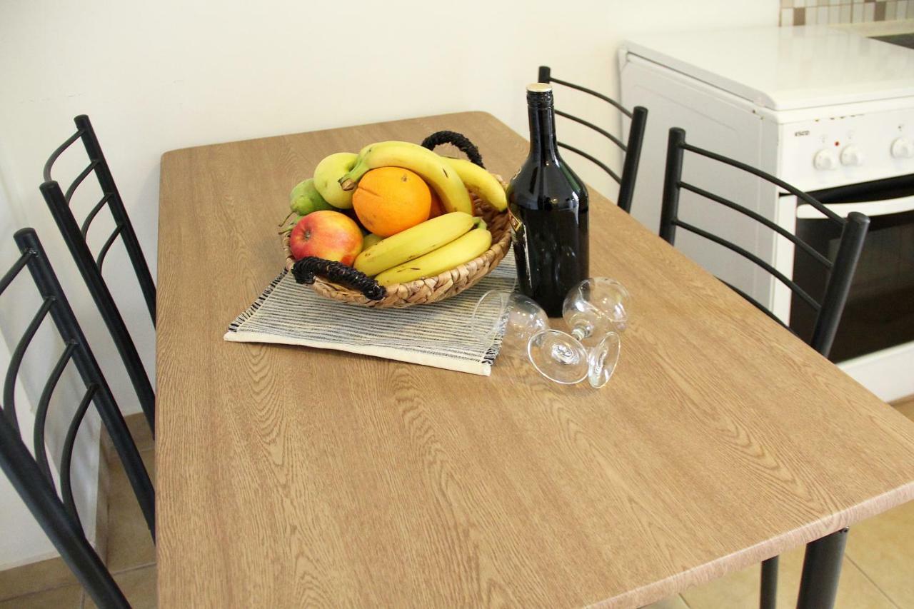 Christos And Family Guest house 2*